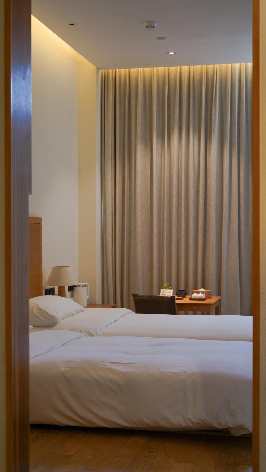 Taihua Wutong Hotel Shenzhen Exterior photo
