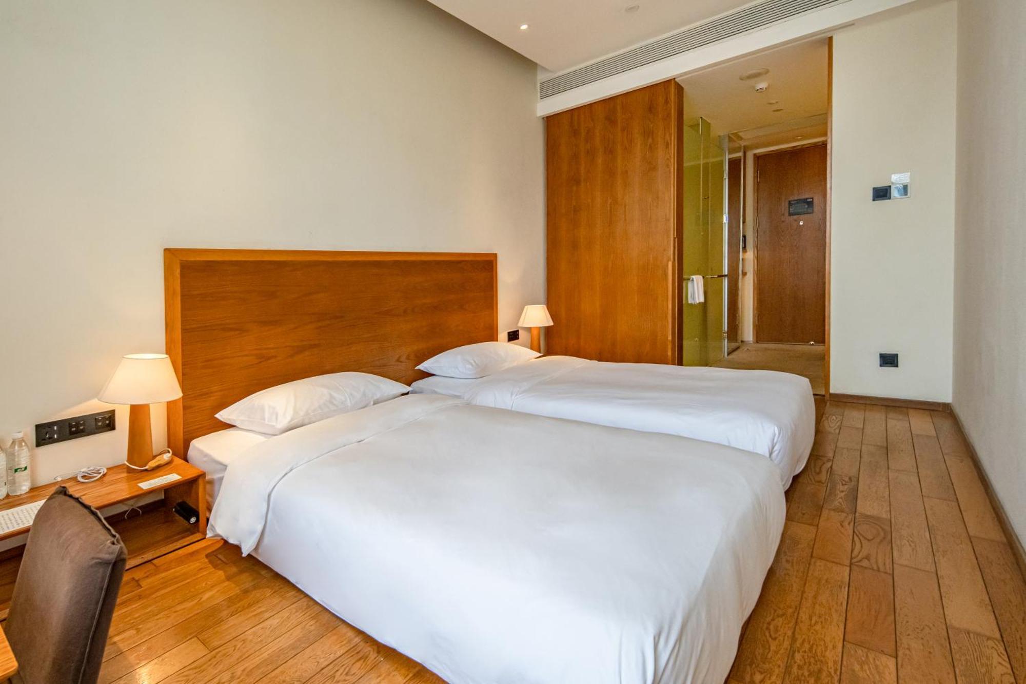 Taihua Wutong Hotel Shenzhen Exterior photo