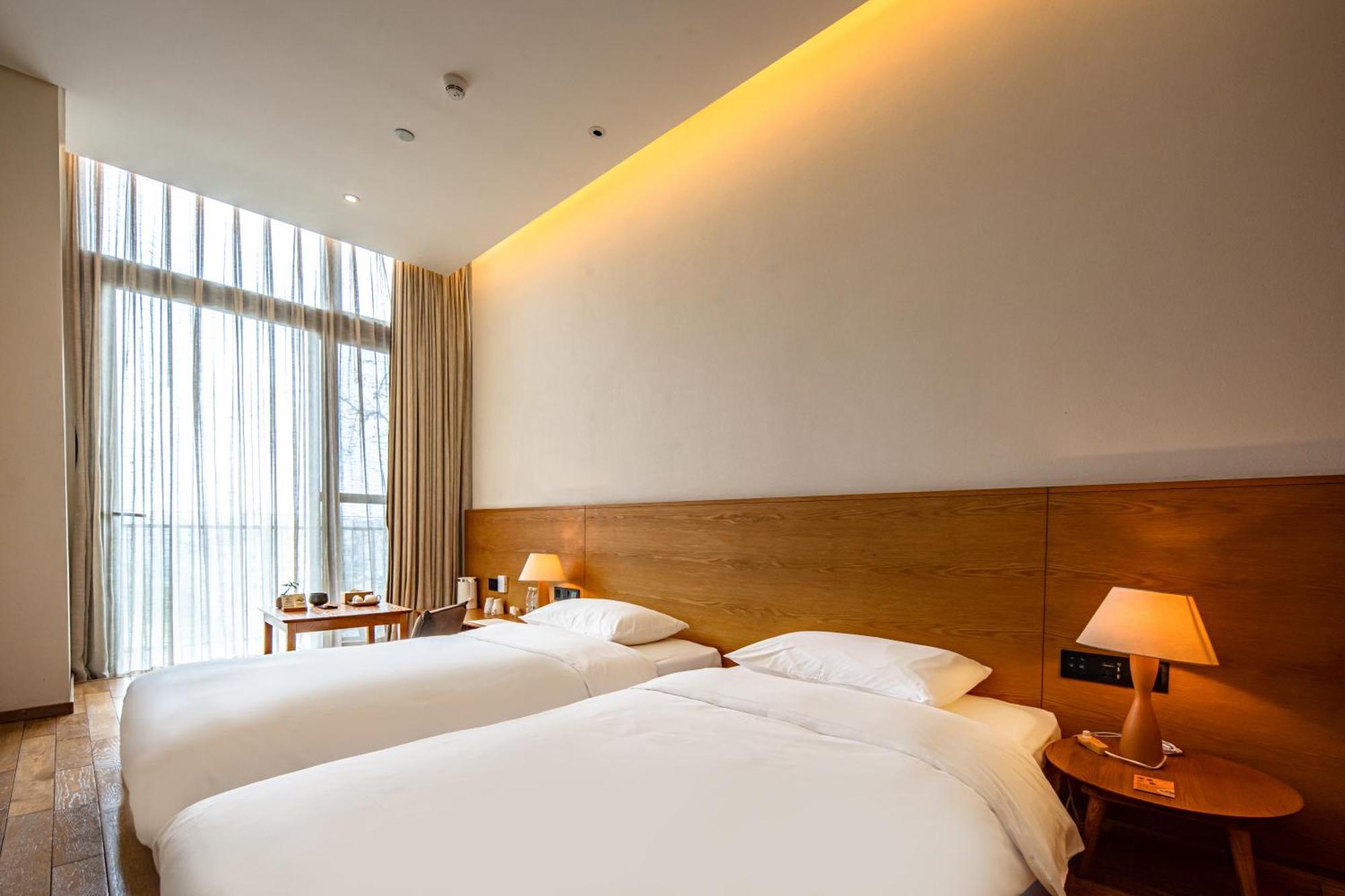 Taihua Wutong Hotel Shenzhen Exterior photo